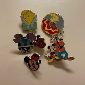Disney pins